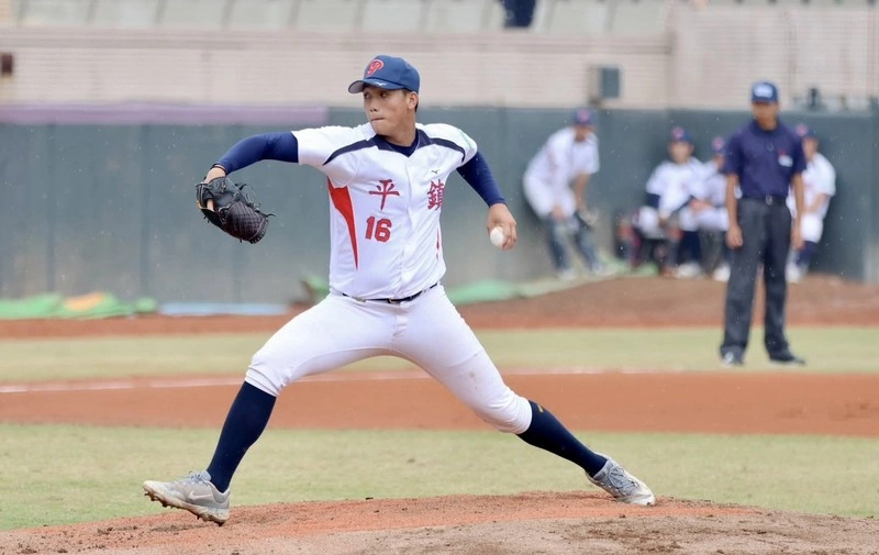 高中木棒聯賽劉任右5局11K拿MVP 平鎮奪第7冠