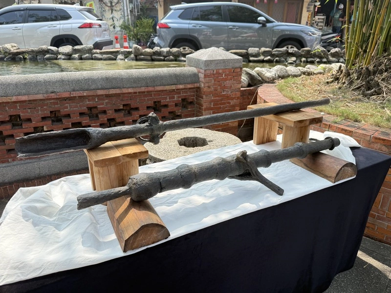 佳冬2支百年古砲修復完成　重現客庄保鄉衛土精神