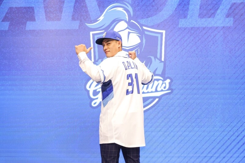 正式披上悍將31號球衣　林岱安透露轉隊艱難