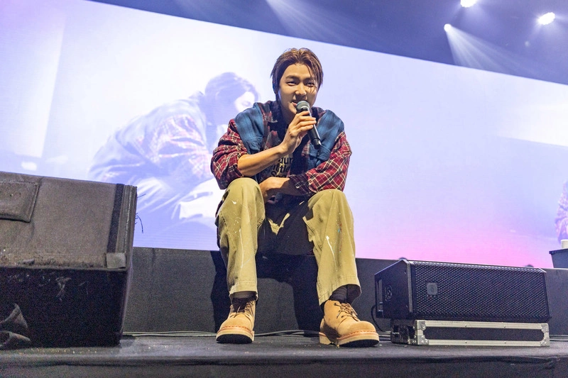 優里笑謝歌迷沒去聽BIGBANG　姜敏赫大跳伍佰夯歌