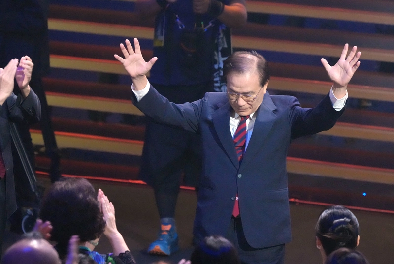 資深美術指導吳進成獲金鐘特別貢獻獎　圖紙帶觀眾遨遊時空