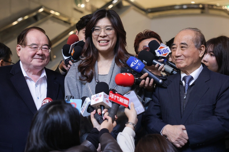 邀王金平任最高顧問　鄭麗文親送聘書（1）