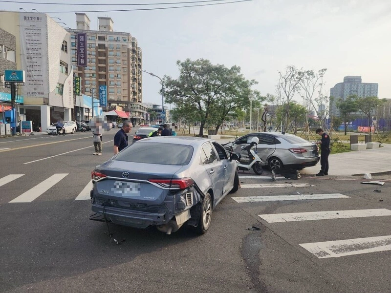 高雄行車糾紛衝撞釀4傷　警朝殺人未遂等罪嫌偵辦