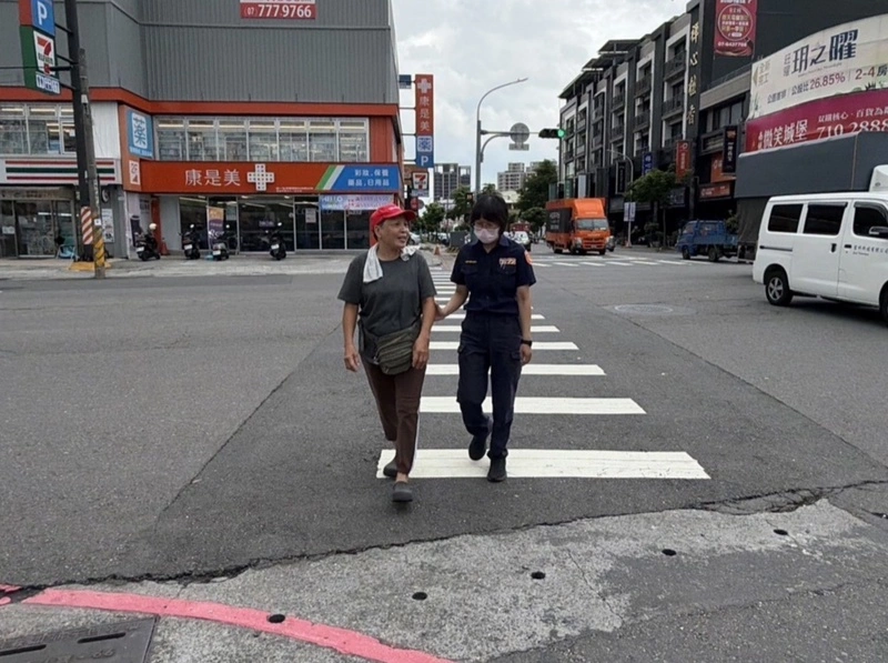高雄警推動路口關懷有成  高齡者路口死亡已降4成