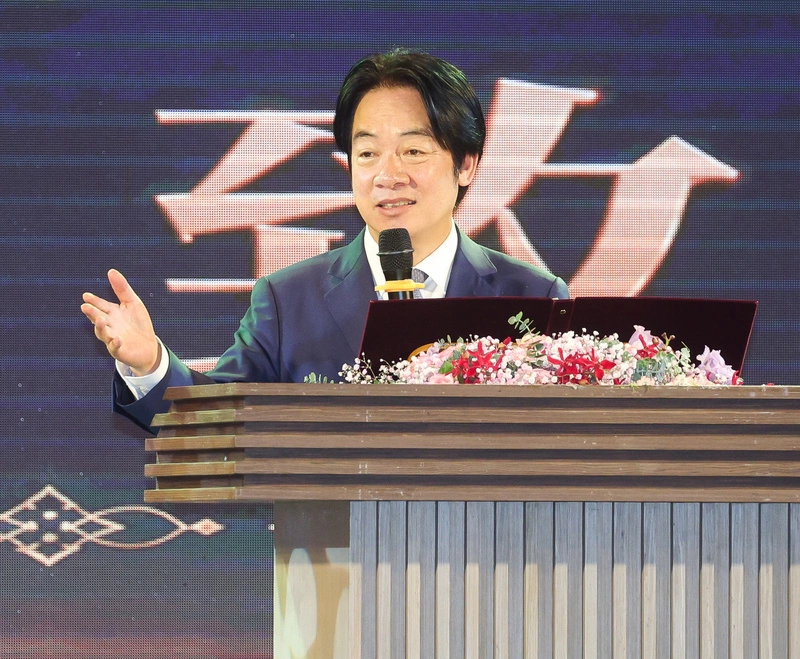 總統：勞工是經濟進步幕後英雄　盼支持政府政策