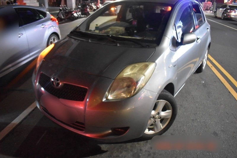 高雄酒駕擦撞涉肇逃　計程車尾隨攔人遭逮送辦