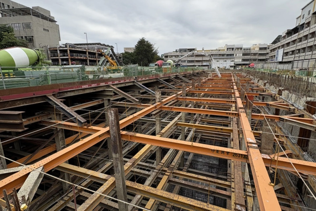 中友百貨彰化店聯外道路進度停滯