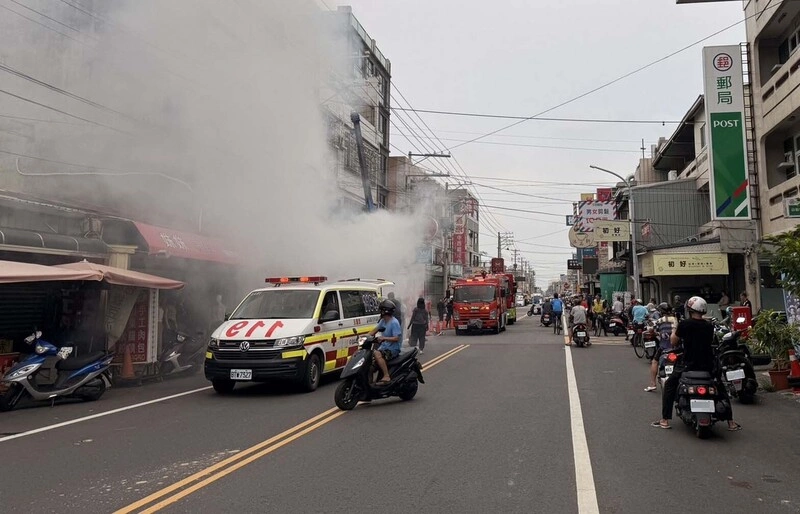 吊車施工疑碰觸高壓電線  嘉縣1工人重傷送醫