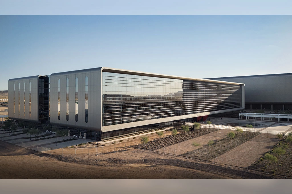 台積電Q3財報多項創新高、稅後純益高達4523億!魏哲家法說會曝亞利桑那再收第二塊地...拓展「超大晶圓廠聚落」