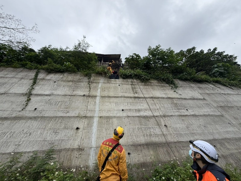 花蓮70歲婦人工寮務農　失足摔5公尺邊坡傷重送醫