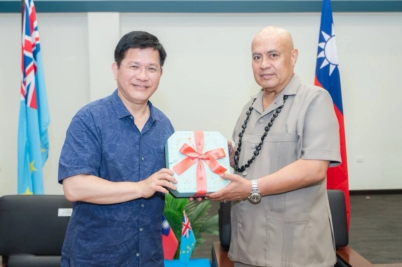 林佳龍自吐瓦魯返台　持續透過榮邦計畫深化兩國關係