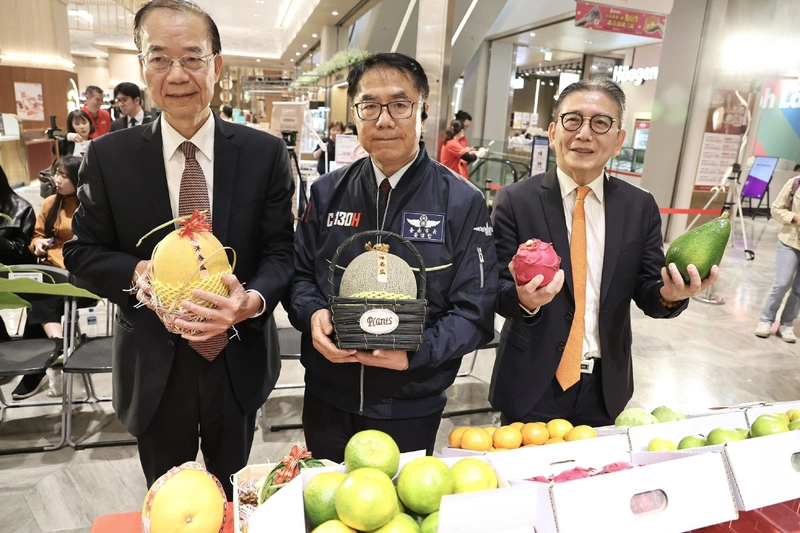 黃偉哲竹北行銷台南秋冬水果