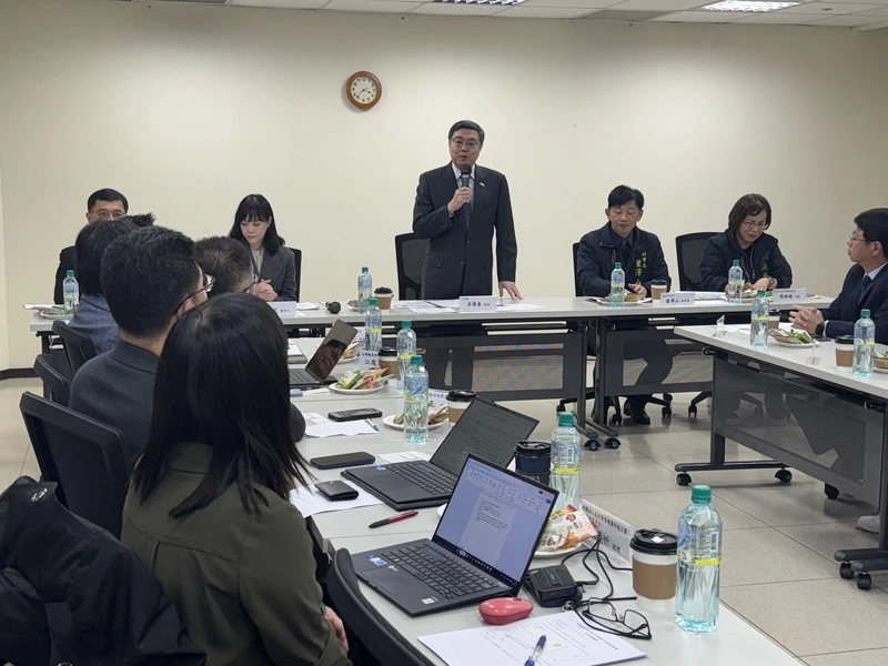 卓榮泰台南出席汽車產業座談會