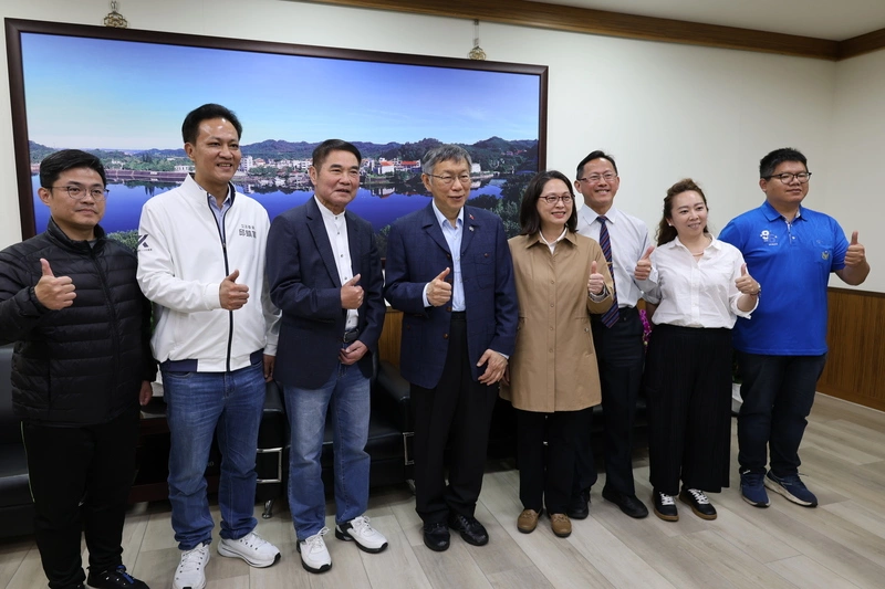 柯文哲：國防特別條例一直卡不是辦法 台灣要往前走