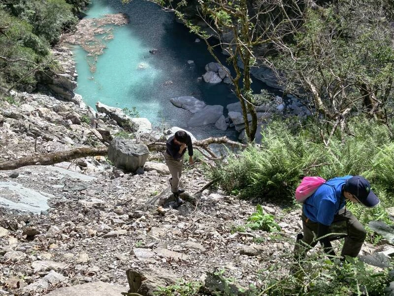 萬里溪堰塞湖特遣隊撤退　完成探勘以利設微地動儀