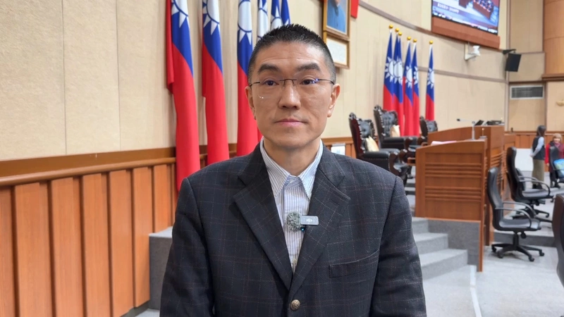 綠營民調藍綠拉近童子瑋努力不打折 謝國樑加強論述