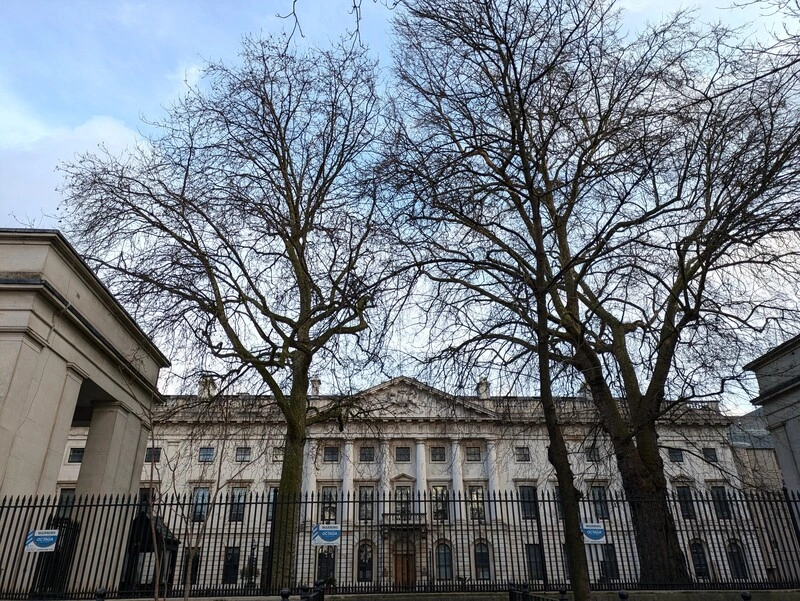 傳英相施凱爾最快1月訪中　中國巨型使館建案將獲准