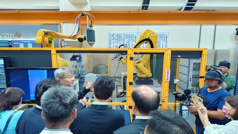 中正大學綠色低碳製造基地揭幕  打造雙棲工程師