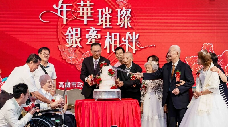 從白色恐怖分離到白頭偕老　百歲爺爺與妻相守73年