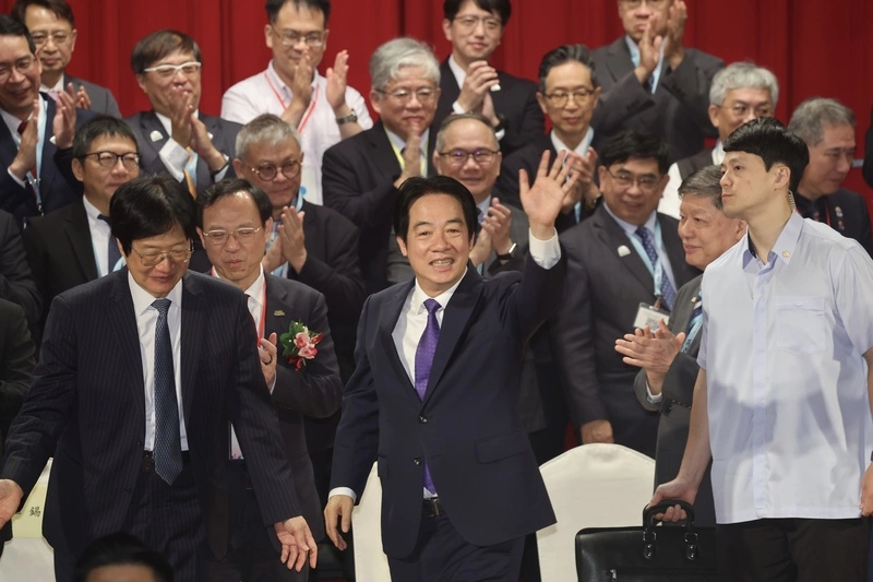 賴總統挺牙醫温世政選縣長　盼南投率先達成8020目標