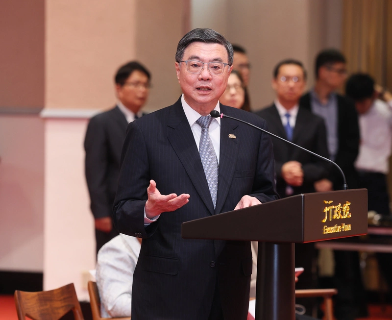 卓榮泰接見世界留台校友會聯誼總會參訪團（2）