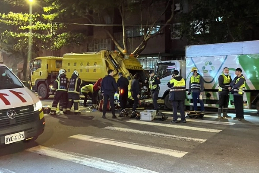 桃園資收車駕駛疑突發昏迷撞民眾（2）