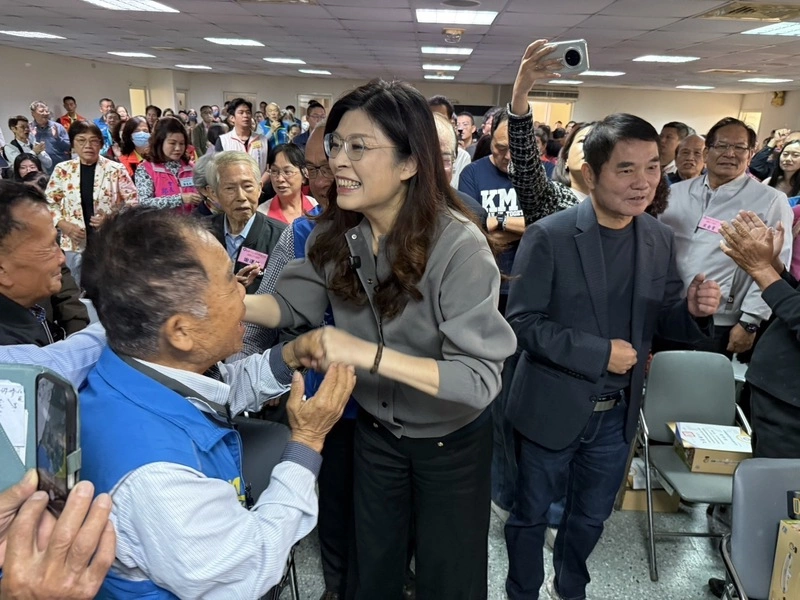 鄭麗文赴苗栗出席國民黨慶活動