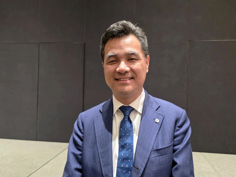 翟健華：大幅拓展航網