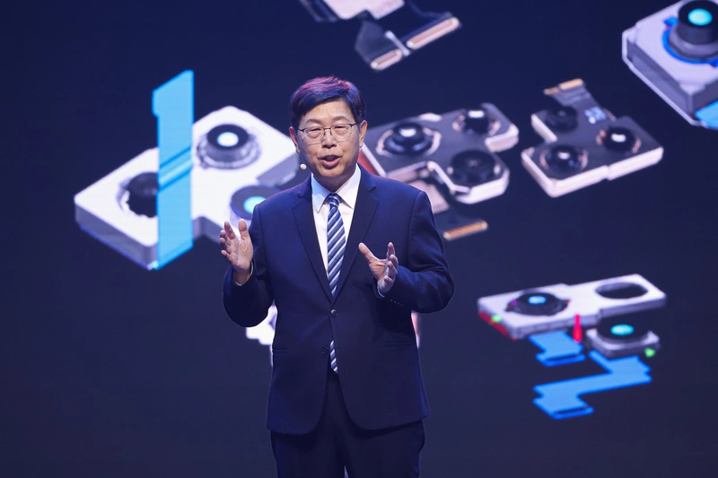 2025鴻海科技日　劉揚偉專題演講開場