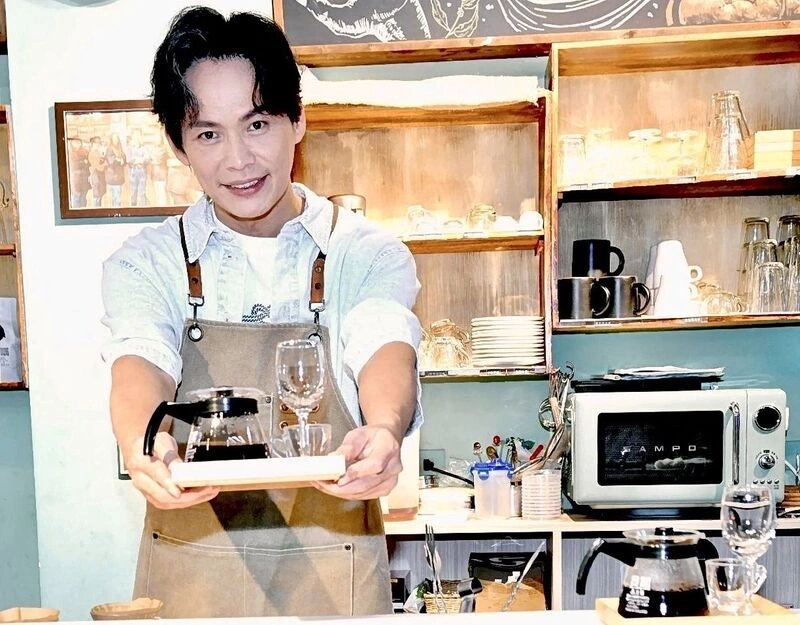 黃鐙輝宣傳戲劇「九如一家人」