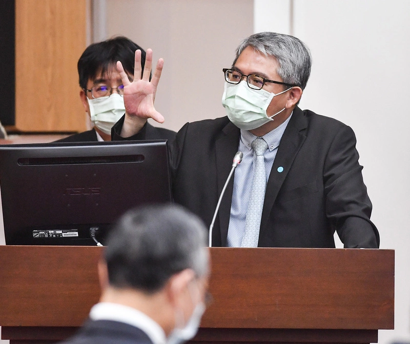 立院內政委員會  花敬群備詢