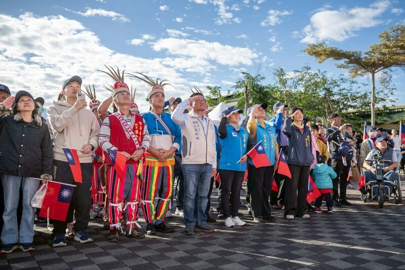 台東鹿野元旦升旗　鄉親參與