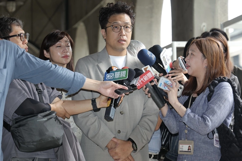 蔣萬安稱淹水批評應本於事實　沈伯洋提5事實反問