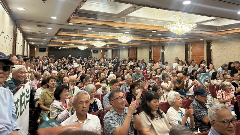 沈伯洋訪美首站洛杉磯　見10多名民選官員