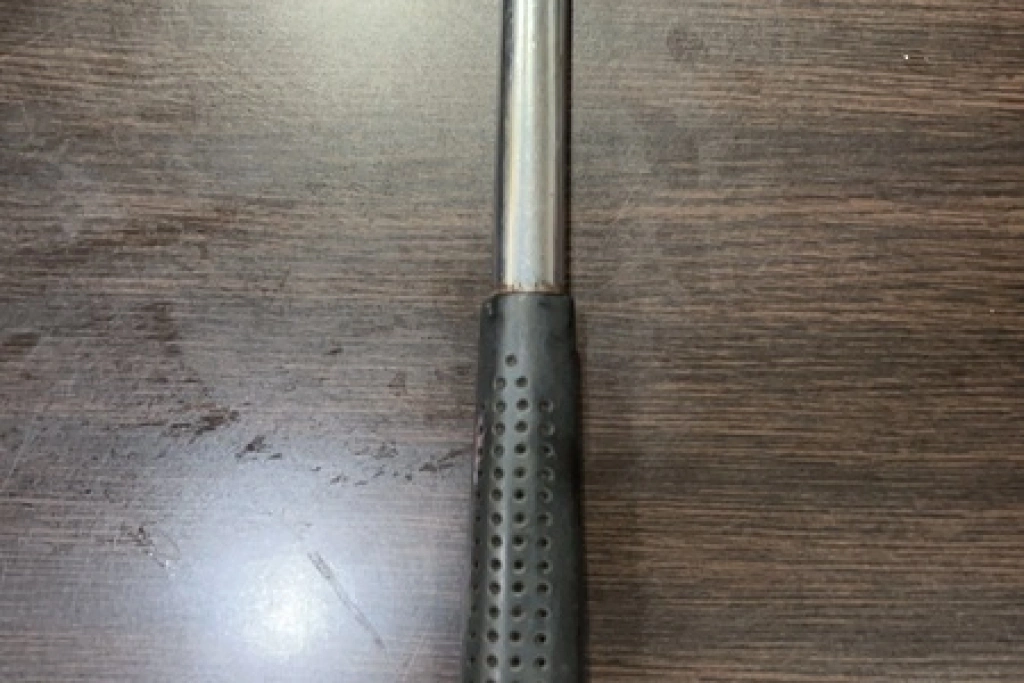 新北中和麵店搶座位爆衝突　男持斧頭打人