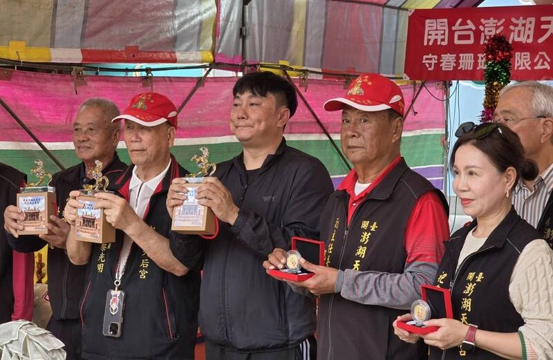 澎湖天后宮元宵活動　擲筊有望獲琉璃馬、獎學金