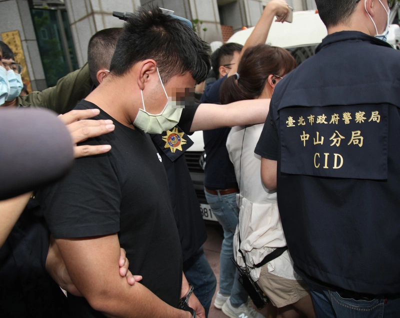 黑衣人討債潑蟑螂案  蔡男移送北檢