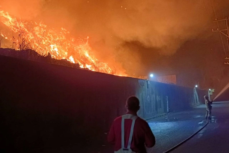 台南安南區城西掩埋場起火