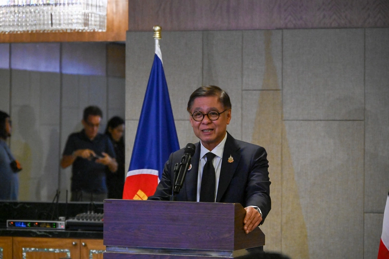 泰國外長希哈薩出席東協外長會議後接受媒體聯訪