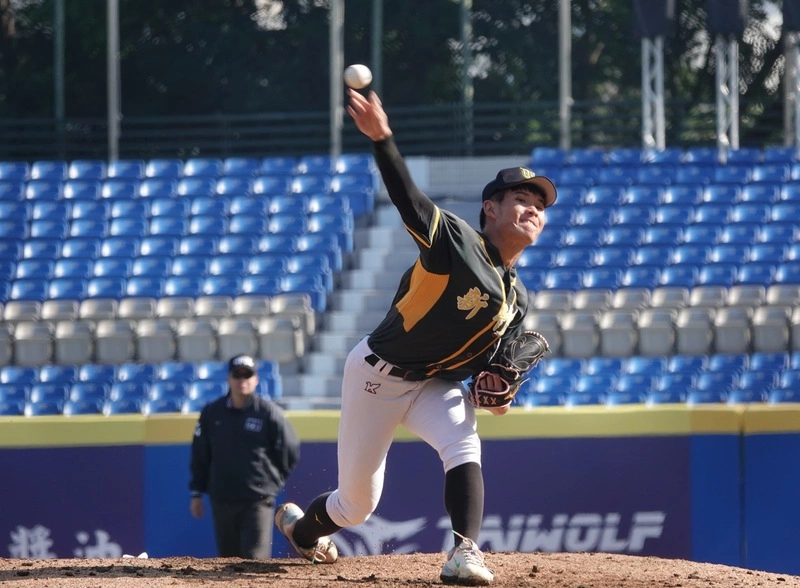 新北U18竹市洪偉哲手指破皮退場不甘心　盼拉抬士氣