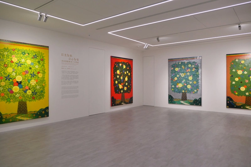 「以光為始」特展  以色彩轉化佛教經典「七寶」