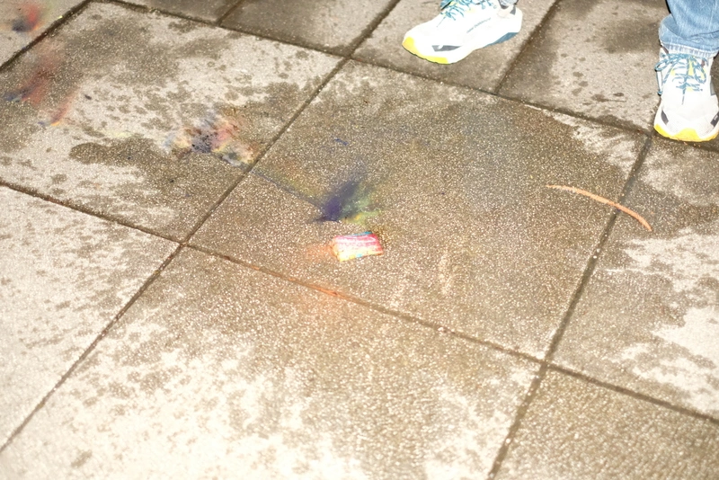 西藏抗暴67週年燭光晚會  現場有人丟擲煙霧彈