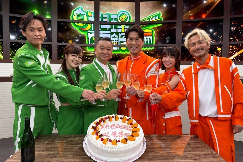 「真料理兩鍋論」累積65萬點擊率　主持群慶功