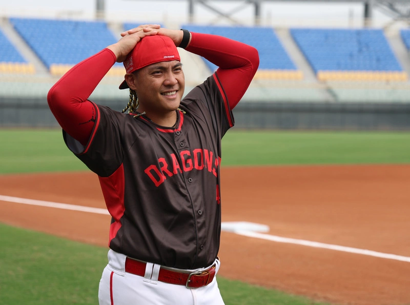 吉力吉撈．鞏冠新球季任務捕手兼一壘