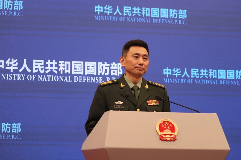 中國國防部發言人張曉剛（2）