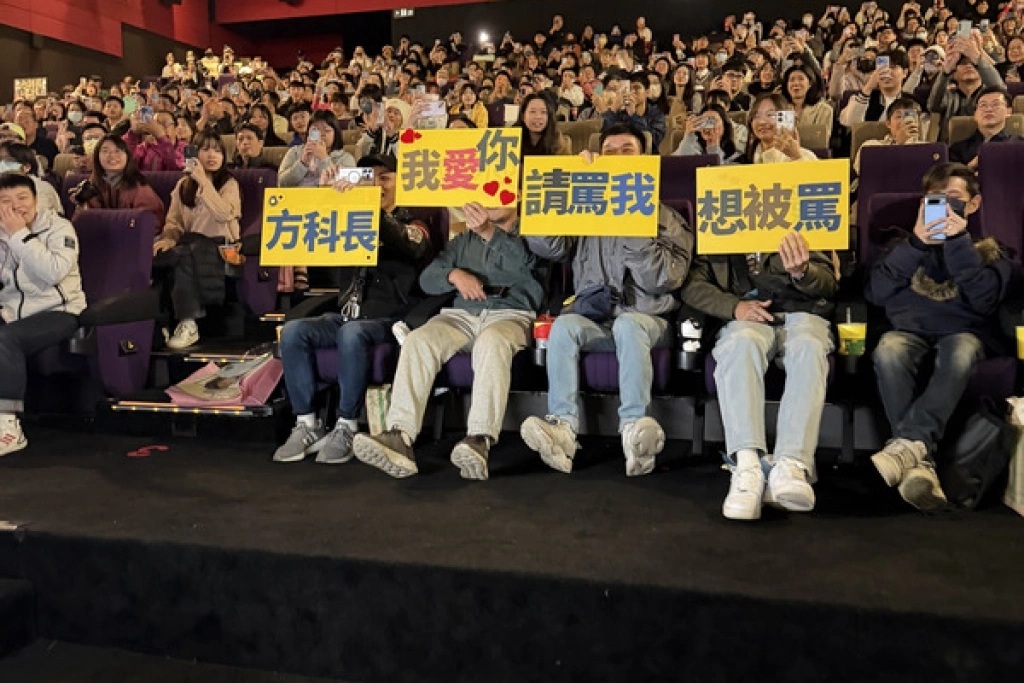 陽光女子合唱團票房4.88億　苗可麗收粉絲討罵手牌