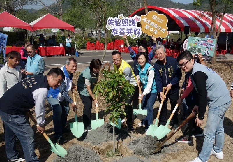 南投埔里種台灣梭羅木　盼保育類台灣爺蟬定居