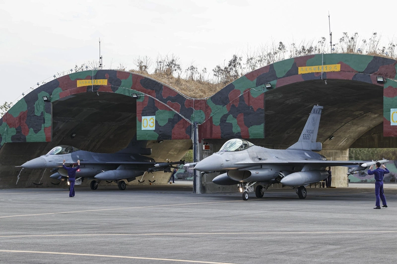 空軍演練F-16戰機6分鐘緊急起飛　確保領空不被侵犯