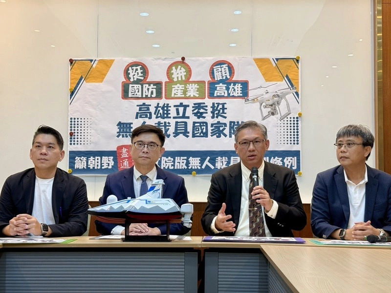 亞資中心高雄專區週年　賴瑞隆：全力推動大亞灣計畫