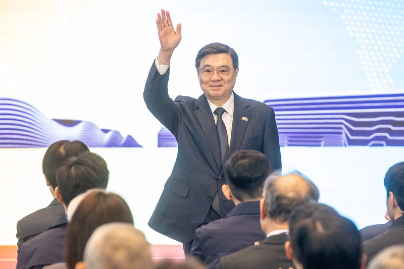 卓榮泰見證桃機3航廈北廊廳啟用